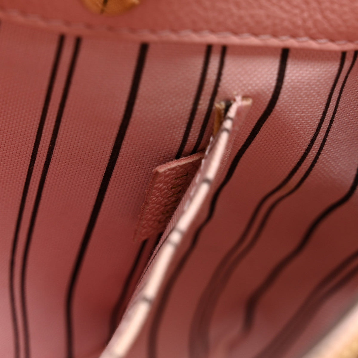 Empreinte Montaigne BB Rose Poudre