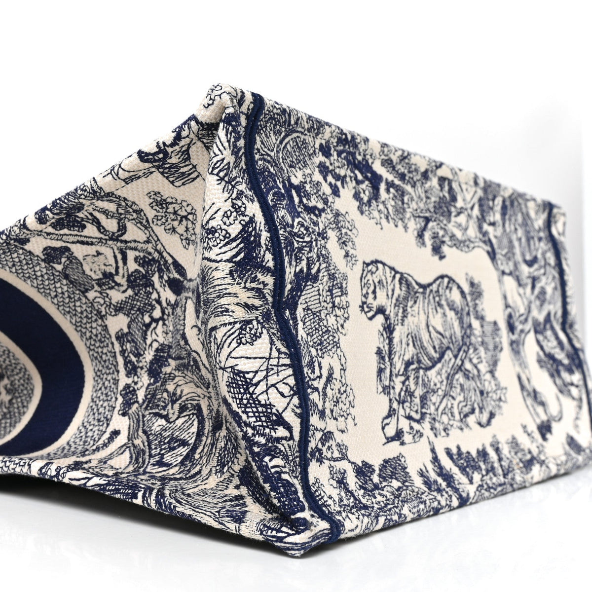 Canvas Embroidered Large Dioriviera Toile De Jouy Book Tote Blue