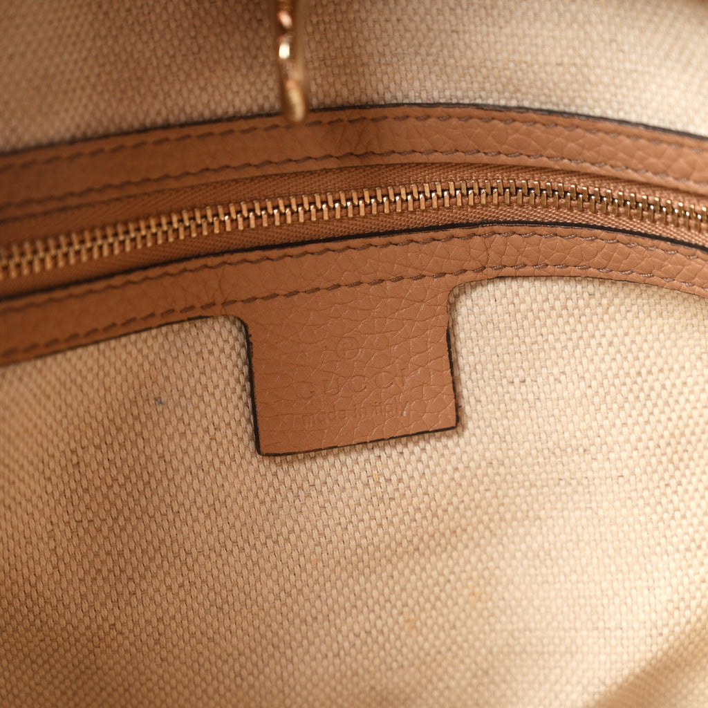 Pebbled Calfskin Medium Soho Chain Shoulder Bag Camelia