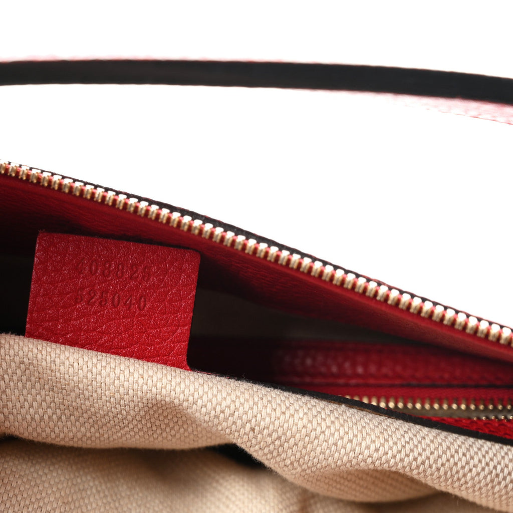 Pebbled Calfskin Large Soho Hobo Tabasco Red