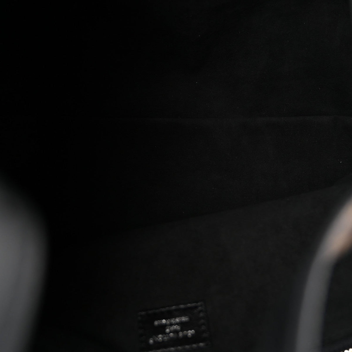Lambskin CarryAll Vibe MM Black