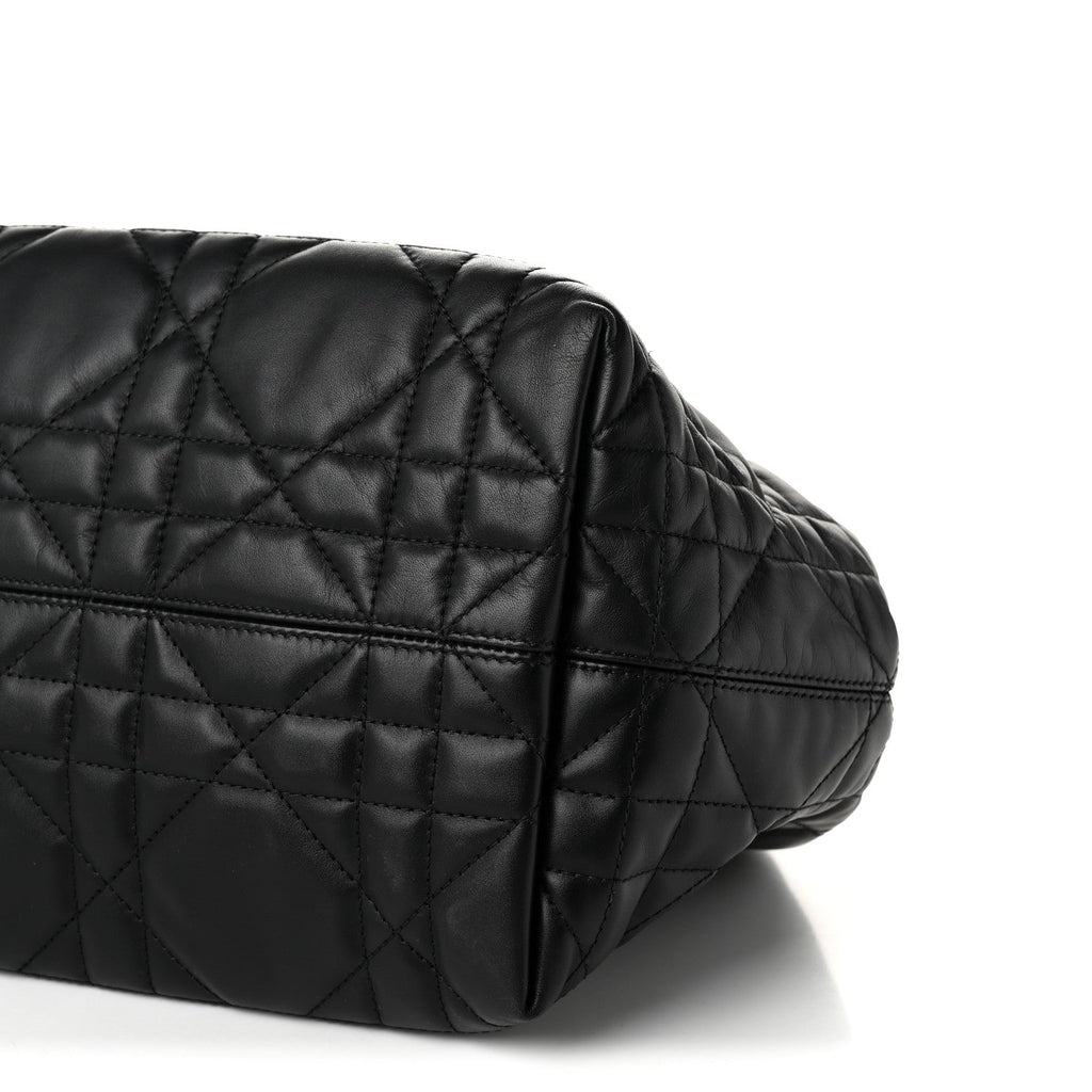 Calfskin Macrocannage Medium Toujours Black